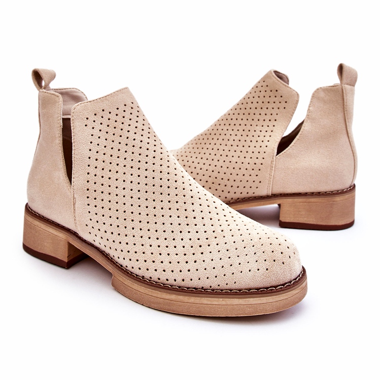 Bottes ajourées en daim sur talon plat, beige 1