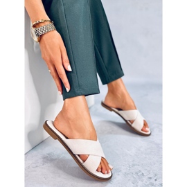 BM Chaussons femme Alyson Beige en forme de croix 2