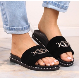 Chaussons en daim pour femmes avec une décoration noire Vinceza 30183 le noir 8