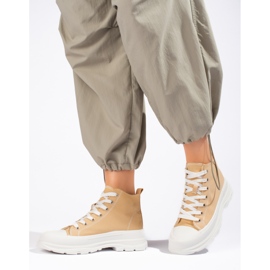 Baskets beiges à lacets pour femmes sur la plate-forme Shelovet multicolore 1 Baskets beiges à lacets pour femmes sur la plate-forme Shelovet multicolore 1