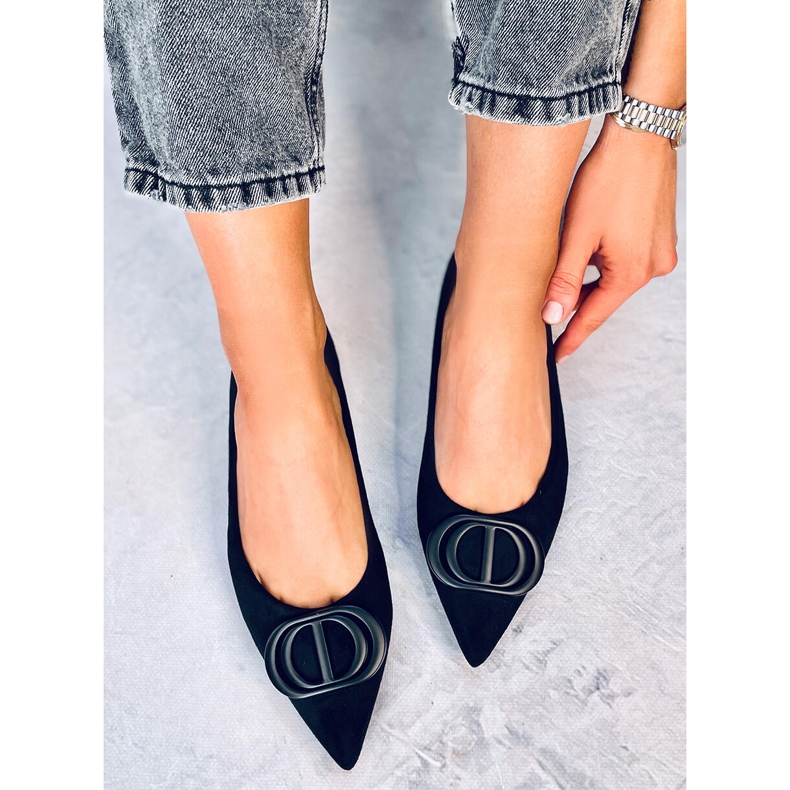 Arte Ballerines noires à bout en amande le noir 1