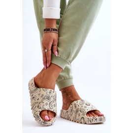 PS1 Pantoufles pour femmes à la mode sur une plate-forme massive lorette beige 4