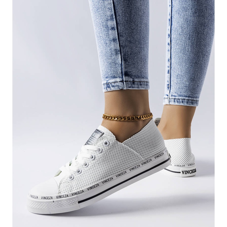 Baskets blanches ajourées Vinceza 1