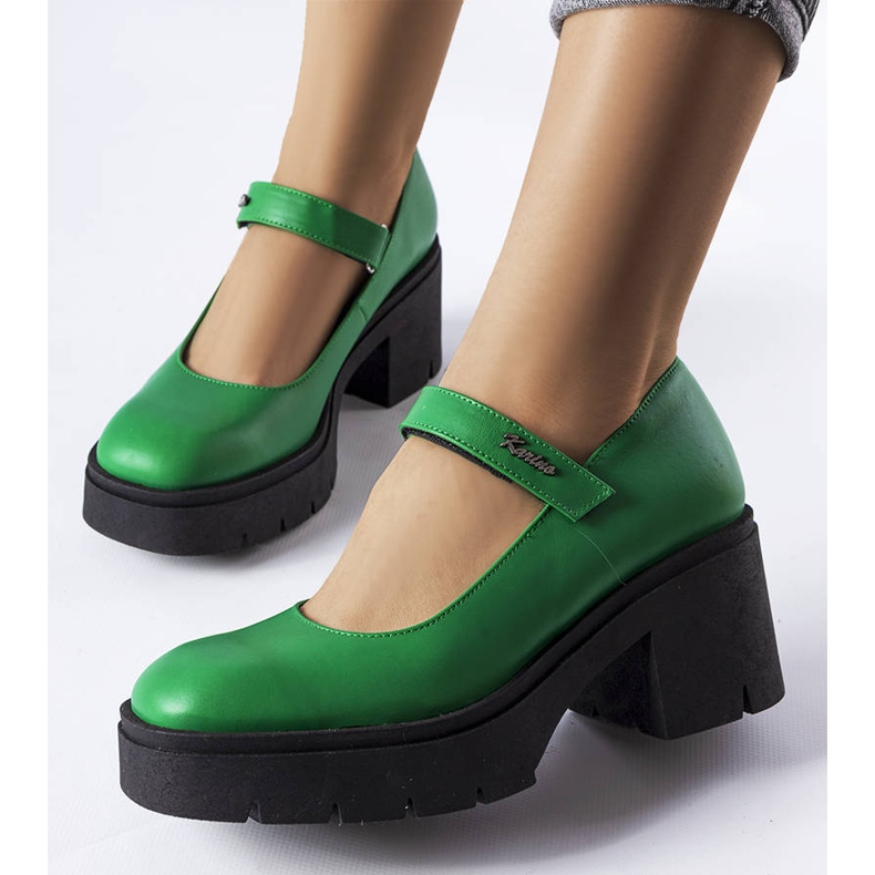 BM Escarpins en cuir vert Karino 1