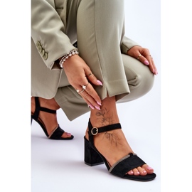 Sandales à talons bas pour femmes en daim noir Loredo le noir 5