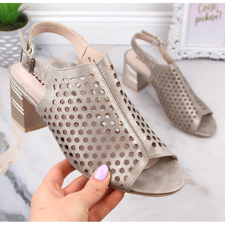 Sandales ajourées dorées à talon femme Jezzi MR1954A-14 d'or 1