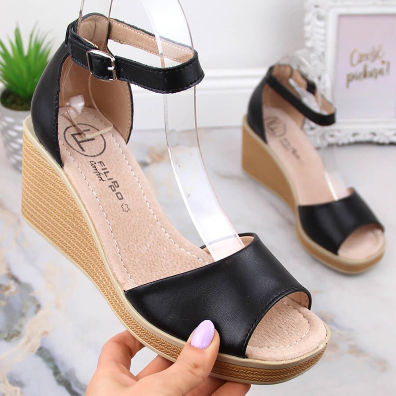 Sandales compensées confortables en cuir pour femme noir Filippo DS4507 le noir 1