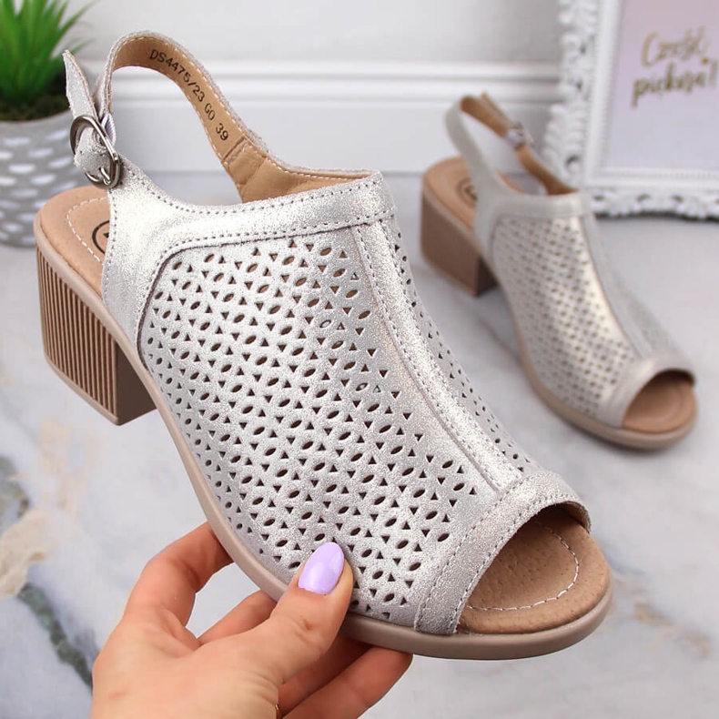 Sandales confortables en cuir pour femme avec talons dorés Filippo DS4475 d'or 1