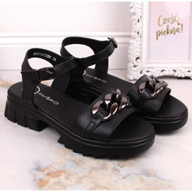 Sandales en cuir noir pour femmes avec une chaîne Filippo DS4614 le noir 2