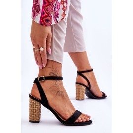 Sandales Daim Sur Une Barre Tressée Noir Selila le noir 5
