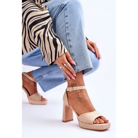 Sandales à Plateforme Classiques en Daim Beige Classy 5
