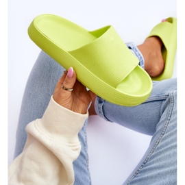 Pantoufles légères à la mode sur une semelle solide en citron vert Rebel 7