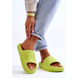 Pantoufles légères à la mode sur une semelle solide en citron vert Rebel 4