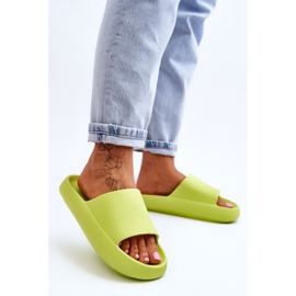 Pantoufles légères à la mode sur une semelle solide en citron vert Rebel 5