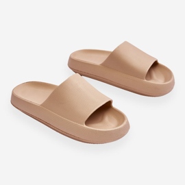 Sandales légères à la mode sur une semelle massive rebelle beige 2