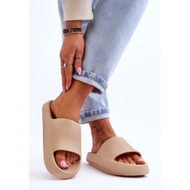 Sandales légères à la mode sur une semelle massive rebelle beige 4