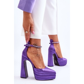 Escarpins à la mode sur un talon Violet Santoro 3