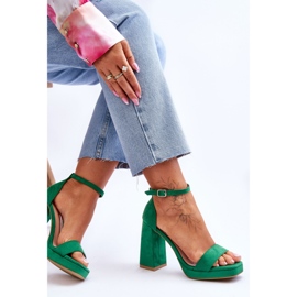 Sandales à talons carrés en daim vert Merila à la mode 5