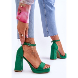 Sandales à talons carrés en daim vert Merila à la mode 3