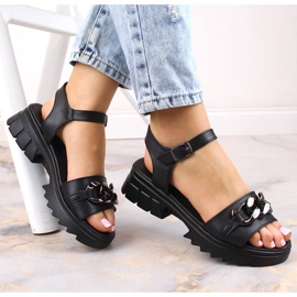 Sandales en cuir noir pour femmes avec une chaîne Filippo DS4614 le noir 3