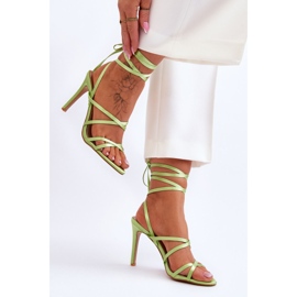 Sandales nouées pour femmes sur un talon vert Meya 4