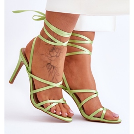Sandales nouées pour femmes sur un talon vert Meya 8
