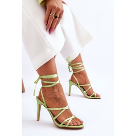Sandales nouées pour femmes sur un talon vert Meya 7