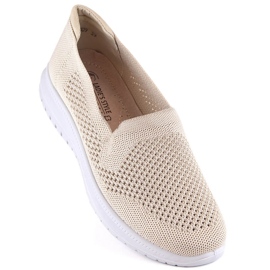 Atletico Chaussures de sport confortables à enfiler pour femmes beiges Style dames 1 Atletico Chaussures de sport confortables à enfiler pour femmes beiges Style dames 1