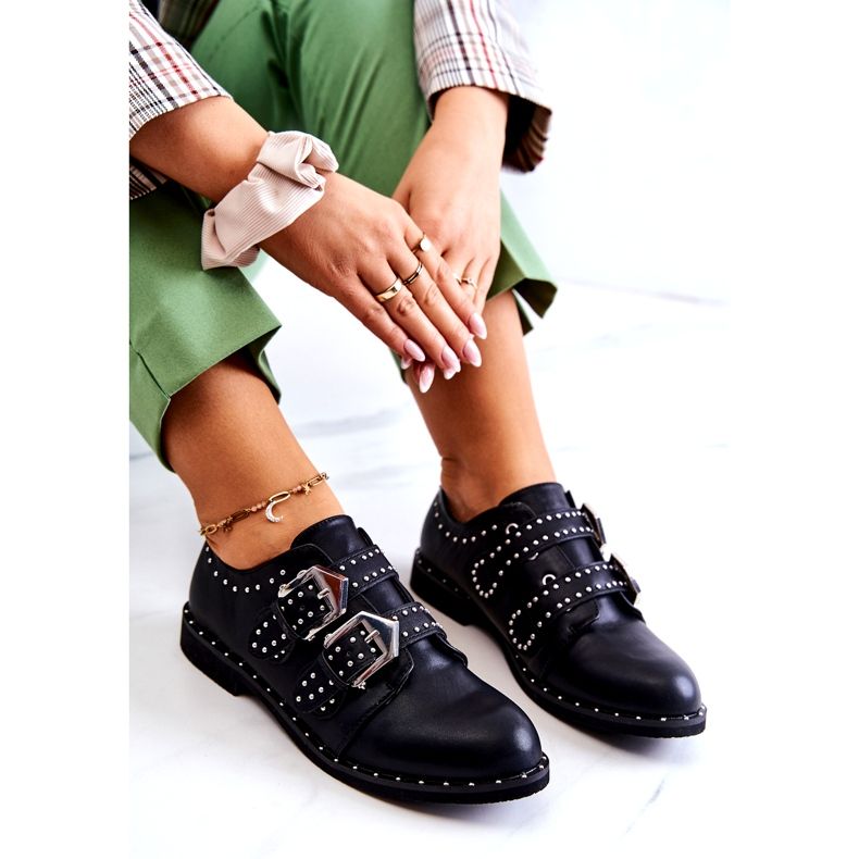 LU BOO Chaussures en cuir de l'éco-cuir avec des boucles et des goujons noirs le noir 3