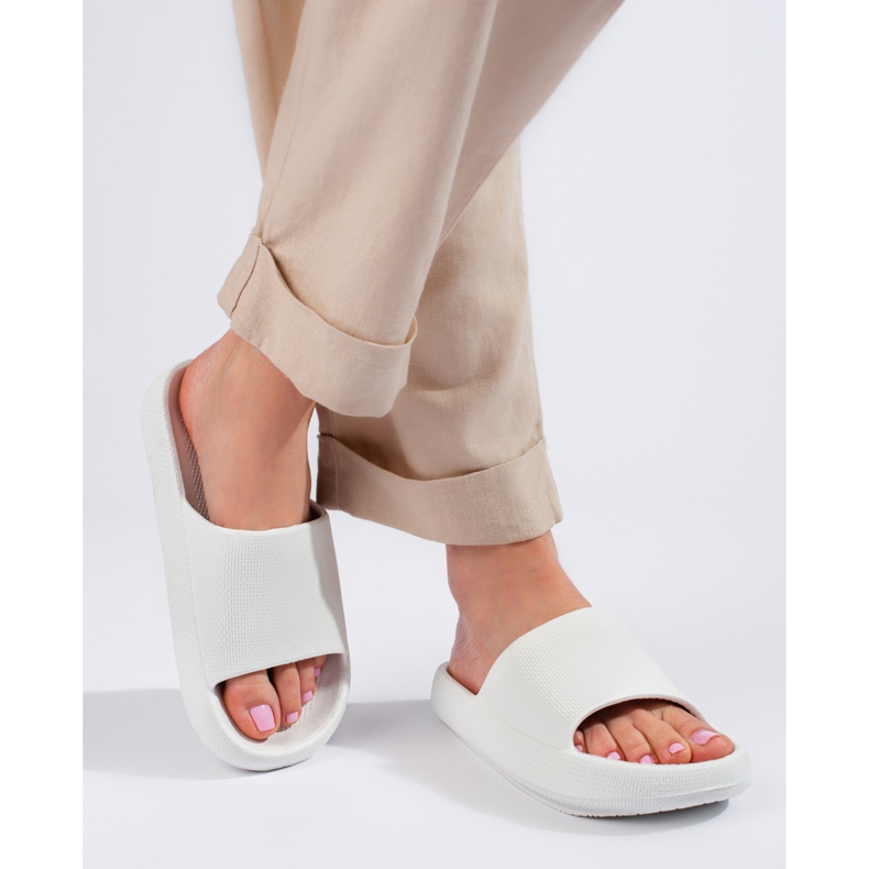 Casquettes blanches femme Shelovet 1 Casquettes blanches femme Shelovet 1