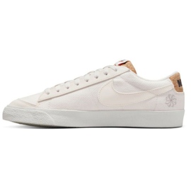 Chaussures Nike Blazer Low '77 Prm M DV7231 001 blanche 1