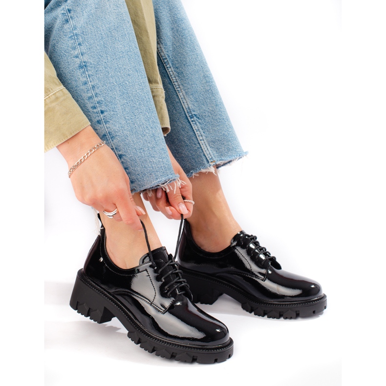 W. Potocki Chaussures femme laquées à lacets Potocki le noir 1