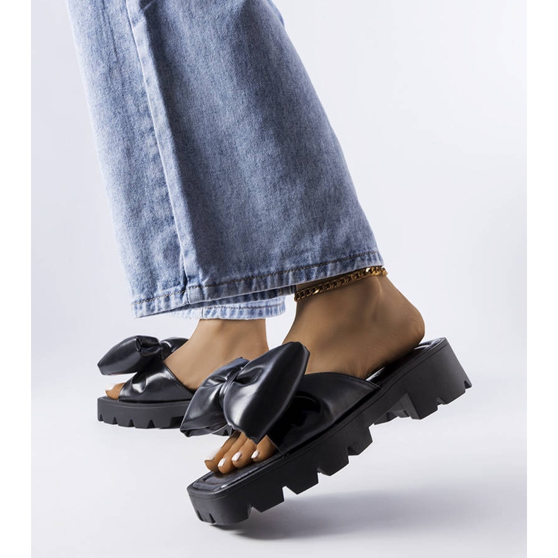 Seastar Claquettes noires à semelles de tracteur de Bossé le noir 2 Seastar Claquettes noires à semelles de tracteur de Bossé le noir 2