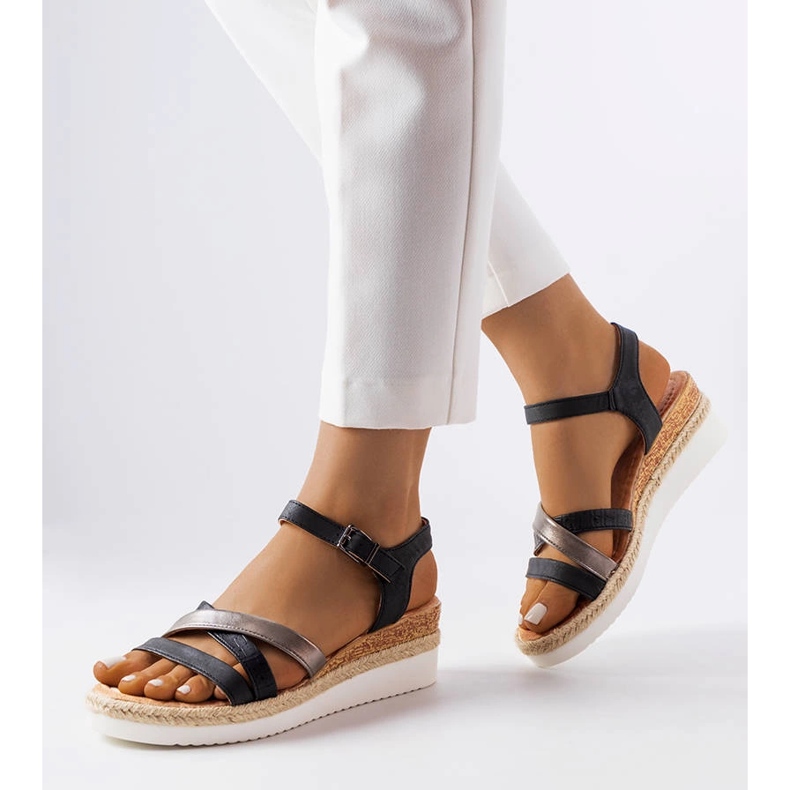 Sandales compensées noires Ridenour 1