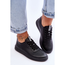 Baskets Lacets Ajourées Femme Noir Carinel blanche 3