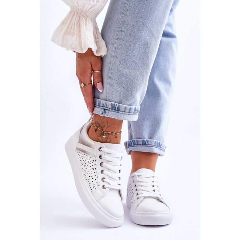 Chaussures De Sport Classiques Avec Motif Ajouré Blanc Et Argent Happier blanche 1