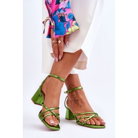 Sandales à talons hauts Felisa vertes à la mode 2