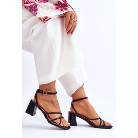 Sandales à la mode avec des talons hauts Felisa noirs le noir 6