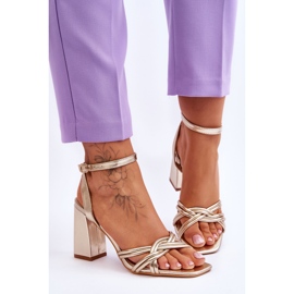 FB2 Sandales Classiques En Cuir Sur Un Talon Golden Bernett doré 1