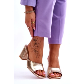 Tongs classiques en cuir pour femmes or métallisé doré 1