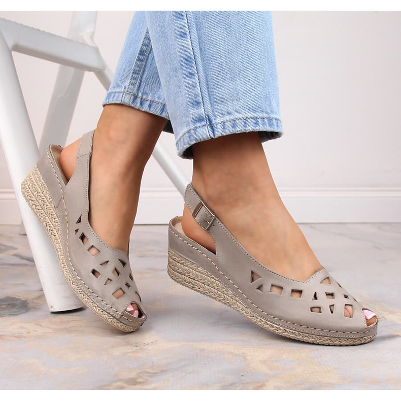 Sandales compensées en cuir confortables pour femmes gris Helios 110-33 1