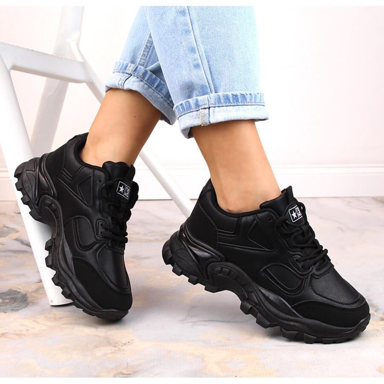 Chaussures de sport pour femmes noires sur la plate-forme eVento 5465 le noir 1