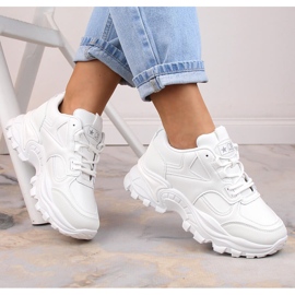 Chaussures de sport pour femmes sur la plate-forme blanche eVento 5465 1 Chaussures de sport pour femmes sur la plate-forme blanche eVento 5465 1