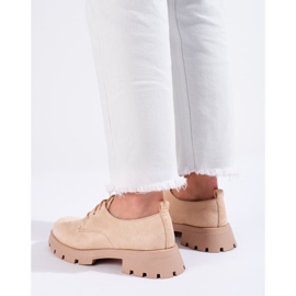 Chaussures noires à semelle épaisse de Shelovet 1