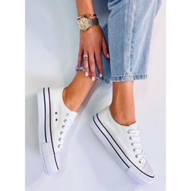BM Baskets classiques femme Fargis White blanche 4