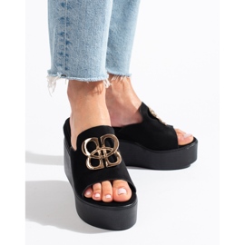 Chaussons compensés en daim noir Shelovet le noir 1
