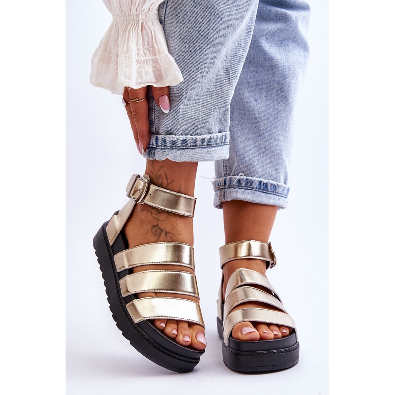 FM1 Sandales Sur Une Plateforme Massive Golden Lisbon d'or 1 FM1 Sandales Sur Une Plateforme Massive Golden Lisbon d'or 1