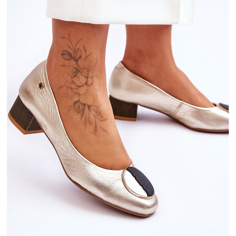 Escarpin Talon Bas en Cuir Maciejka 05960-25 Doré d'or 2