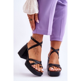 FS1 Talons à la mode et sandales à plateforme noires 1