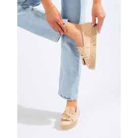 Espadrilles en daim sur la plateforme avec un noeud Shelovet beige 4